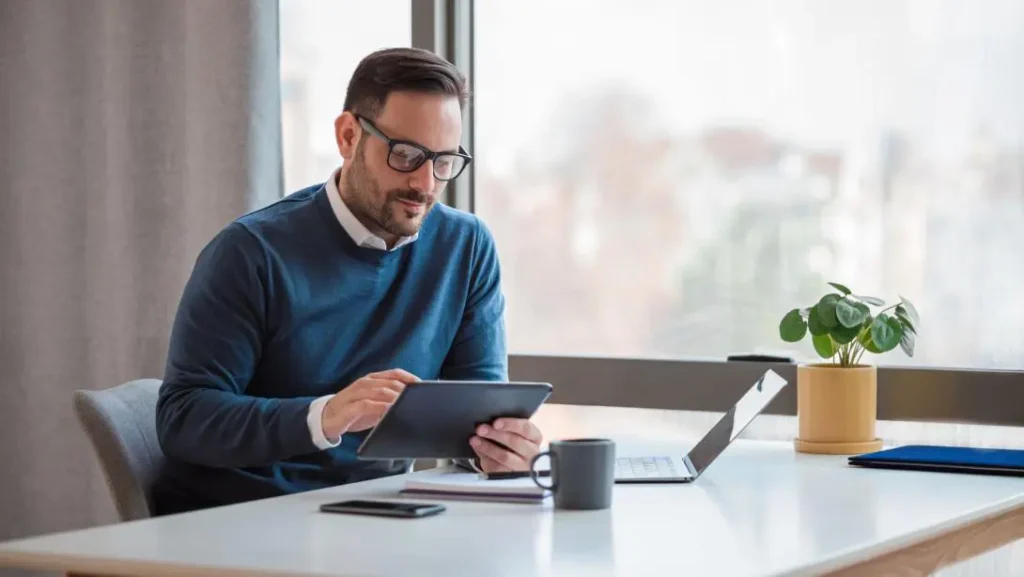 freelancer vs agency